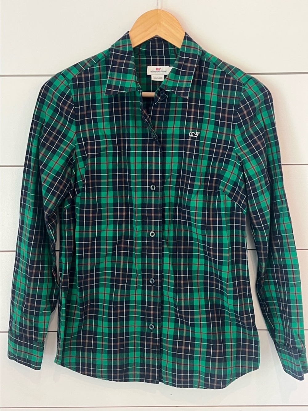 Vineyard Vines Green and Navy Plaid Women’s  Button-Down Shirt 100% cotton